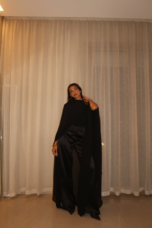 Black Layal Cape Set (NEW)